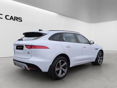 2019 Jaguar F-Pace