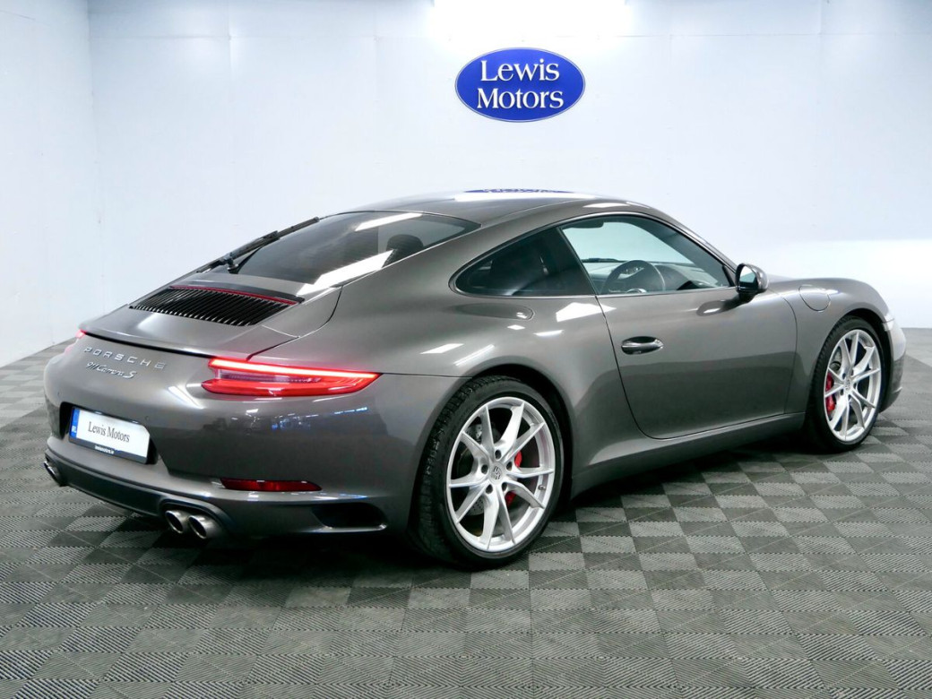 2017 Porsche 911
