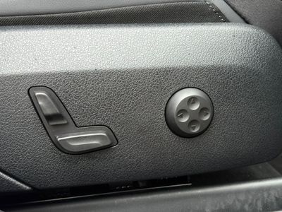 2025 Mercedes-Benz GLC Class