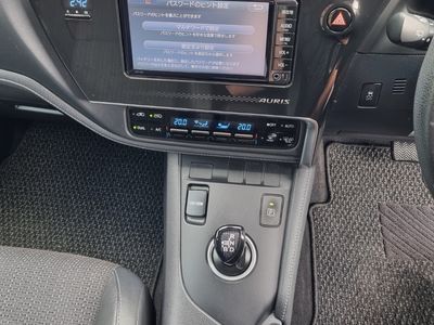 2016 Toyota Auris