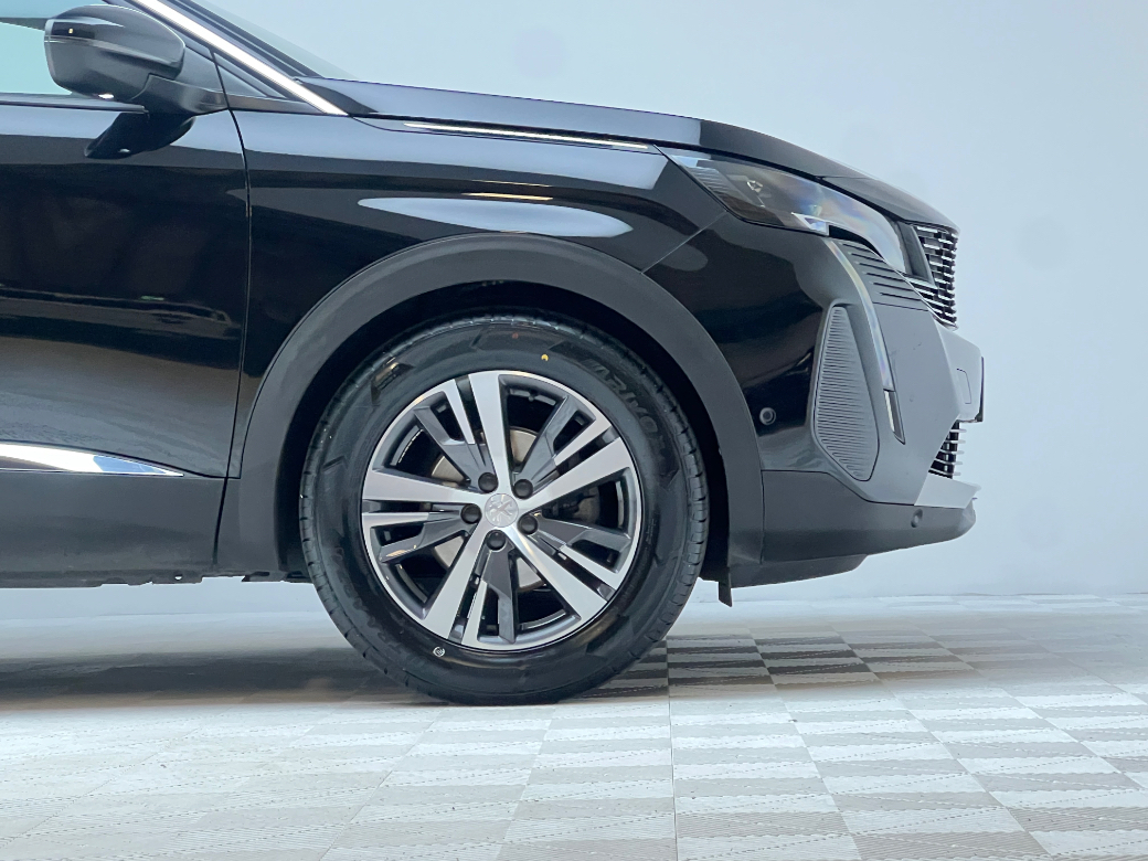 2023 Peugeot 5008