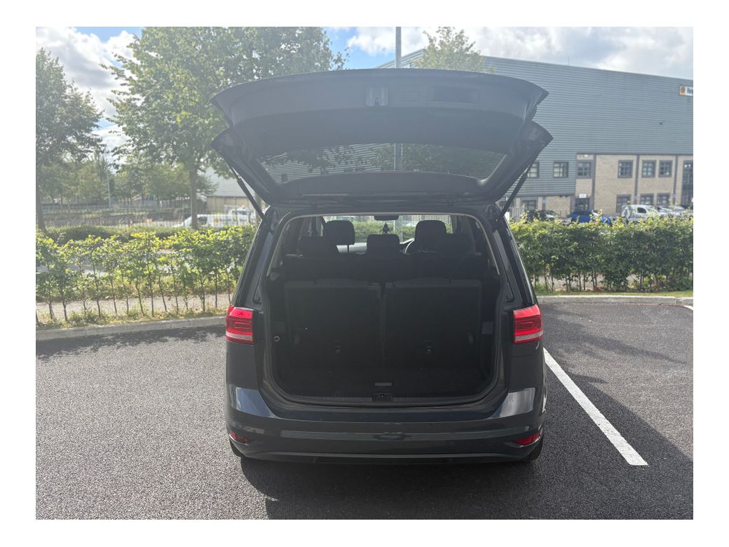 2016 Volkswagen Touran