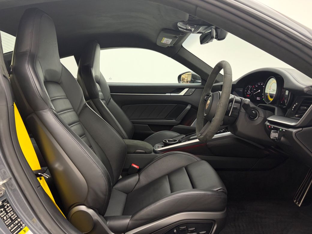 2023 Porsche 911
