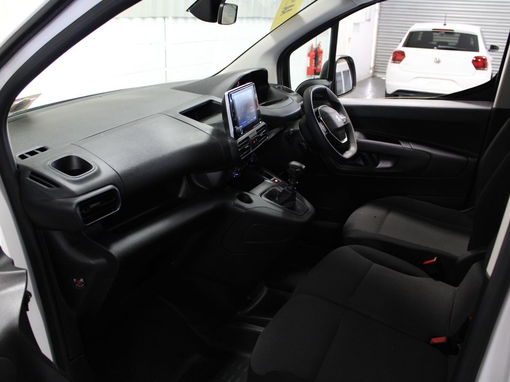 2023 Peugeot Partner
