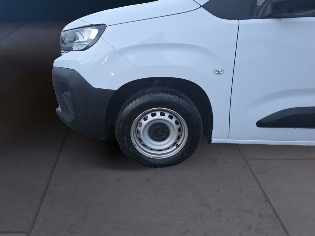 2024 Peugeot Partner