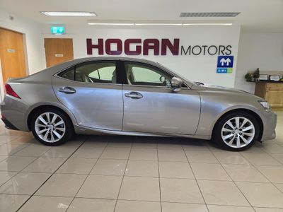 2014 Lexus IS 300h
