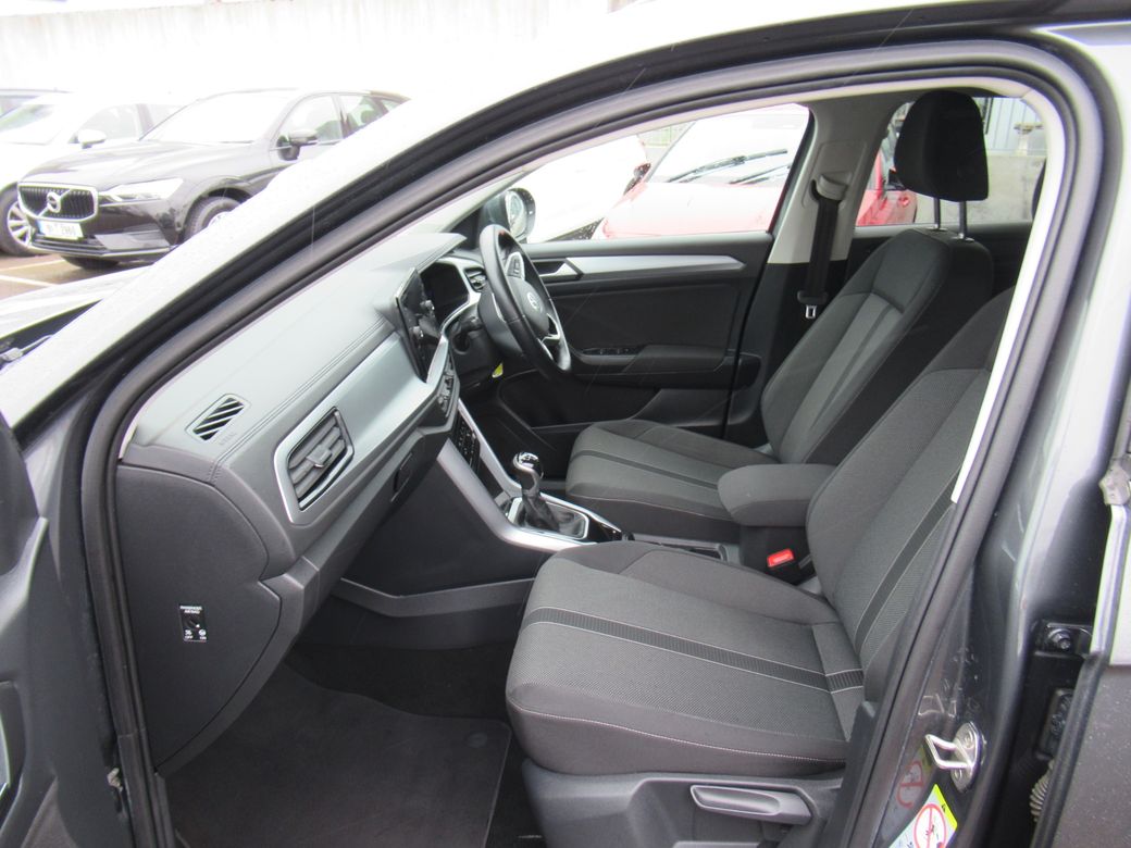 2023 Volkswagen T-Roc