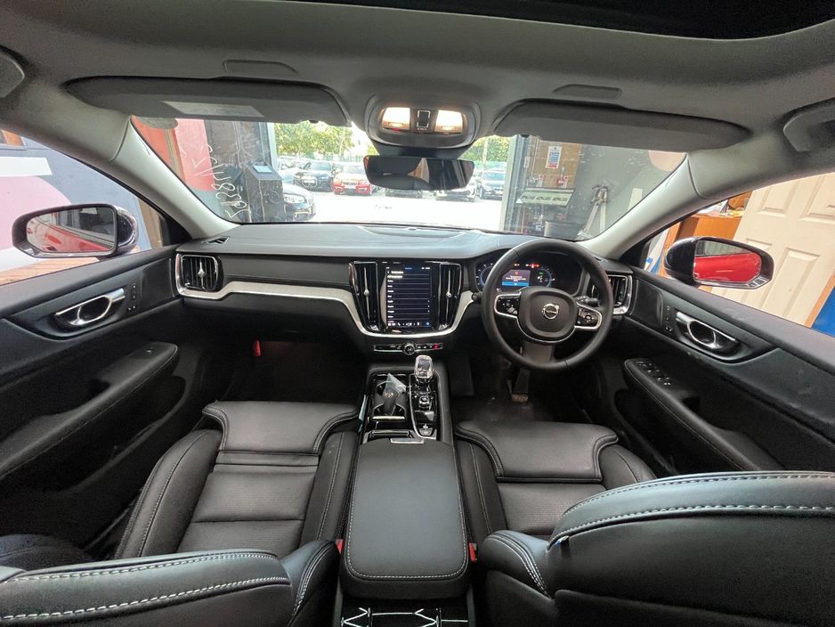 2023 Volvo V60