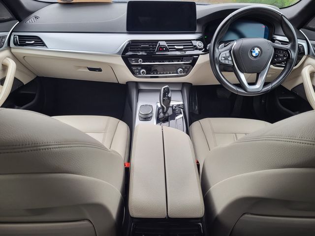 2022 BMW 5 Series