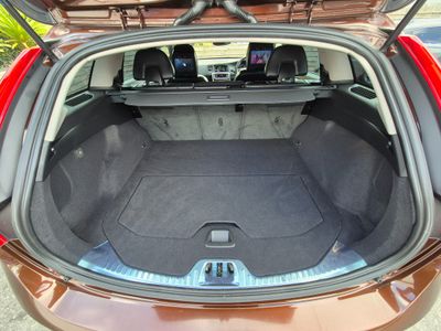 2017 Volvo V60 Cross Country