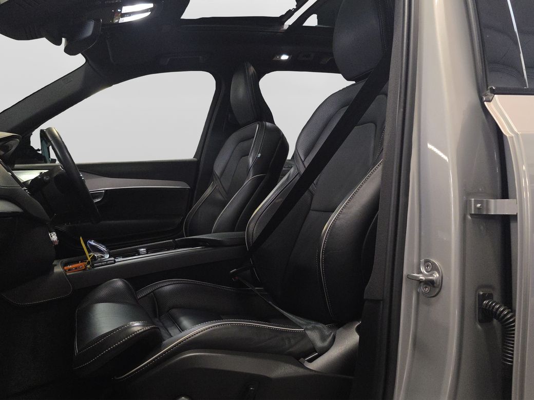 2023 Volvo XC90