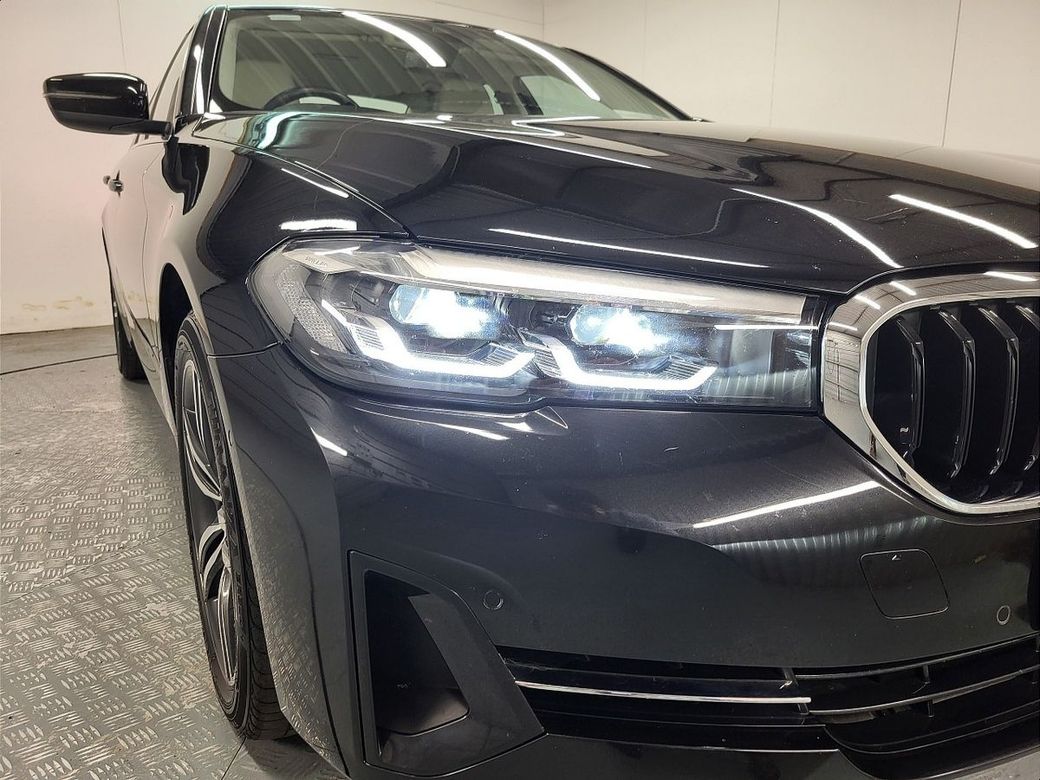 2021 BMW 5 Series