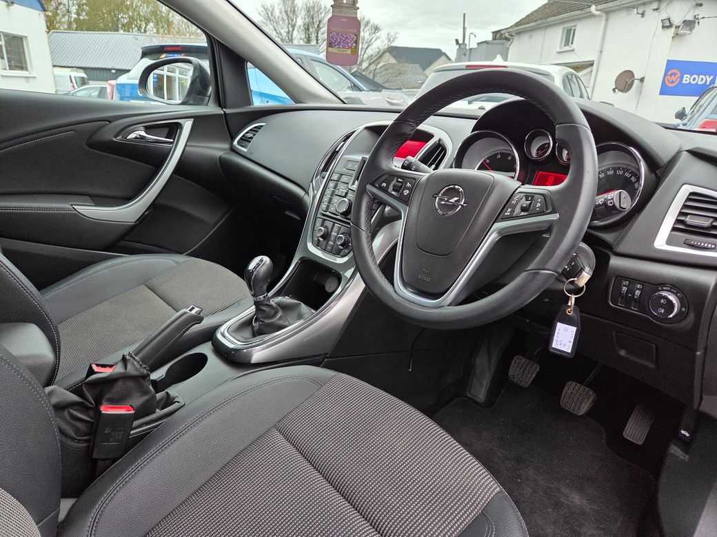 2014 Opel Astra
