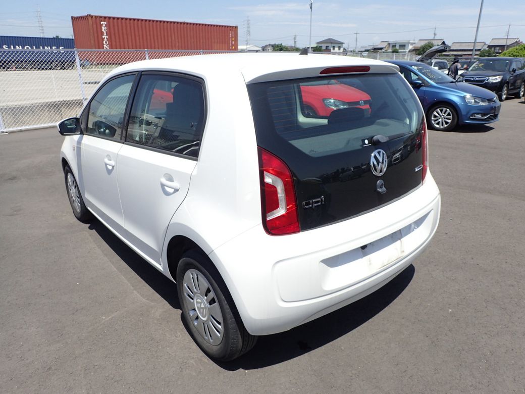 2016 Volkswagen up!