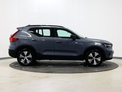 2023 Volvo XC40