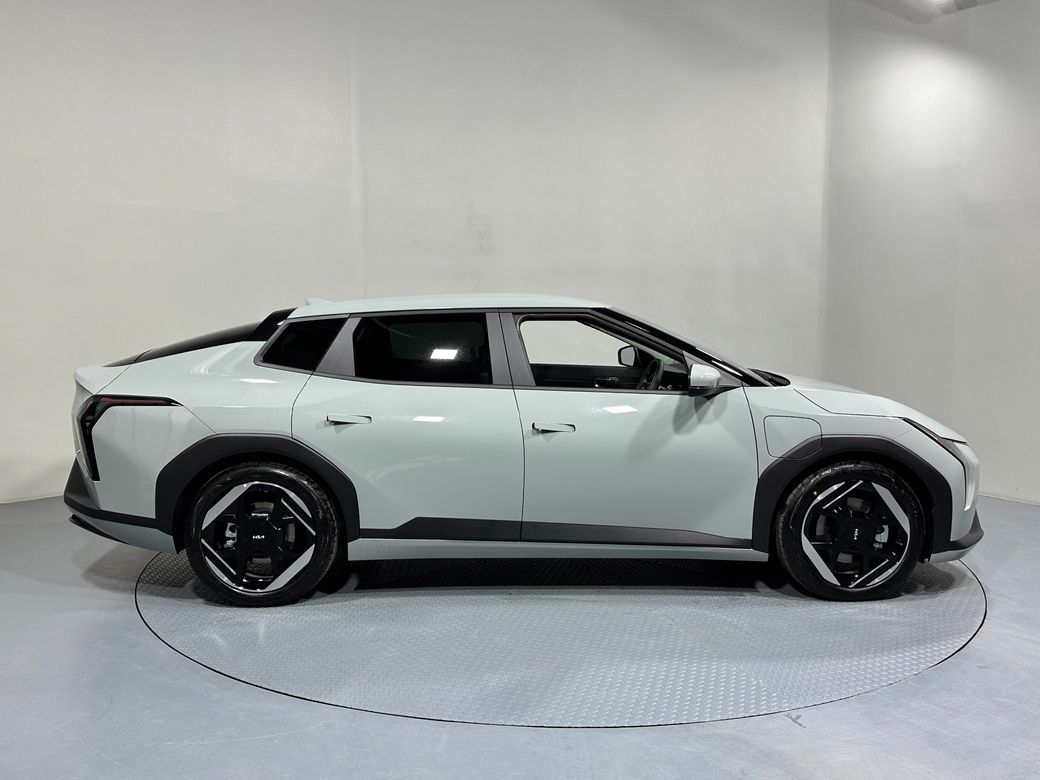 2026 Kia EV4