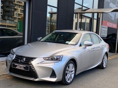 2019 Lexus IS 300h