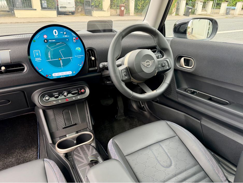 2024 Mini Hatch
