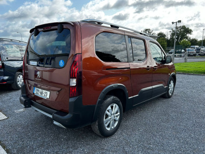 2022 Peugeot Rifter
