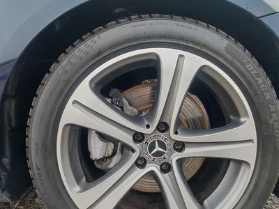 2019 Mercedes-Benz E 220