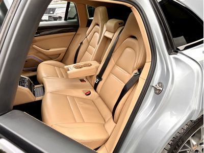 2023 Porsche Panamera