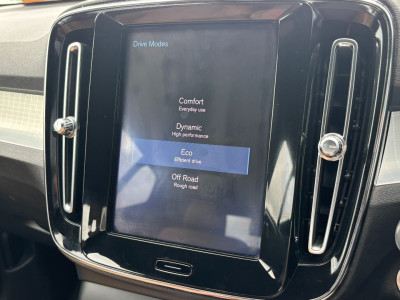 2020 Volvo XC40