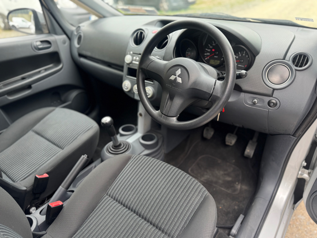 2009 Mitsubishi Colt