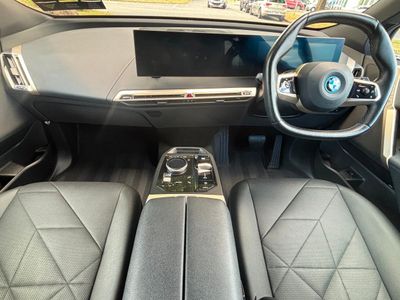 2023 BMW iX