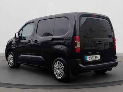 2025 Peugeot Partner