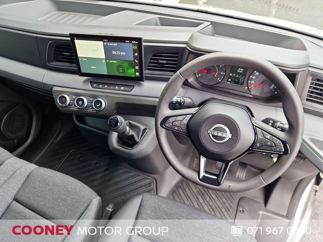 2025 Nissan Interstar