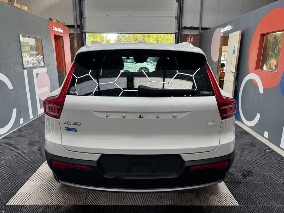 2022 Volvo XC40