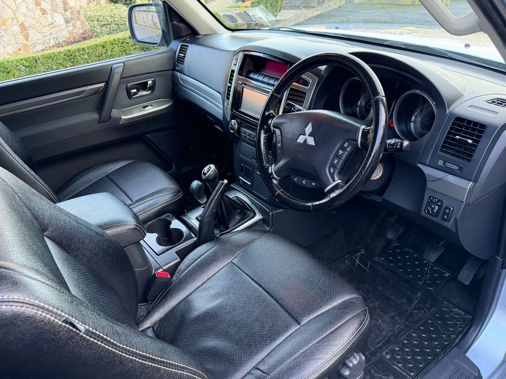 2018 Mitsubishi Pajero