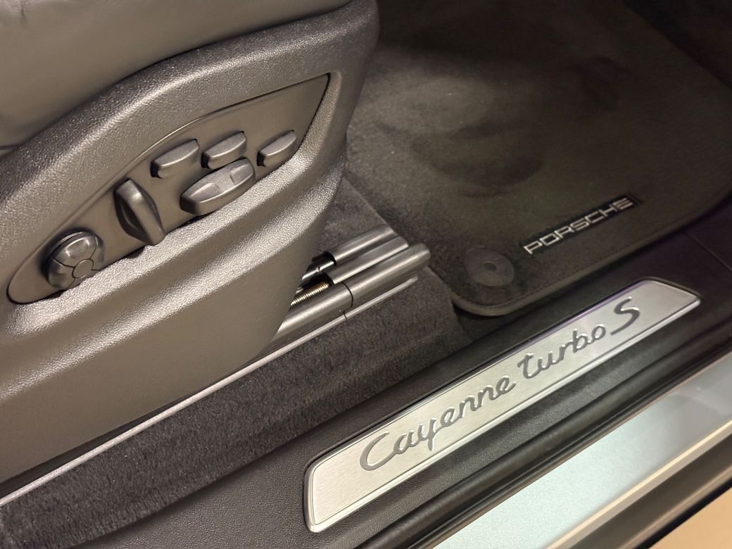 2022 Porsche Cayenne