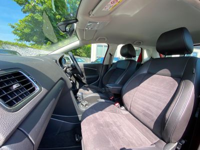 2017 Volkswagen Polo