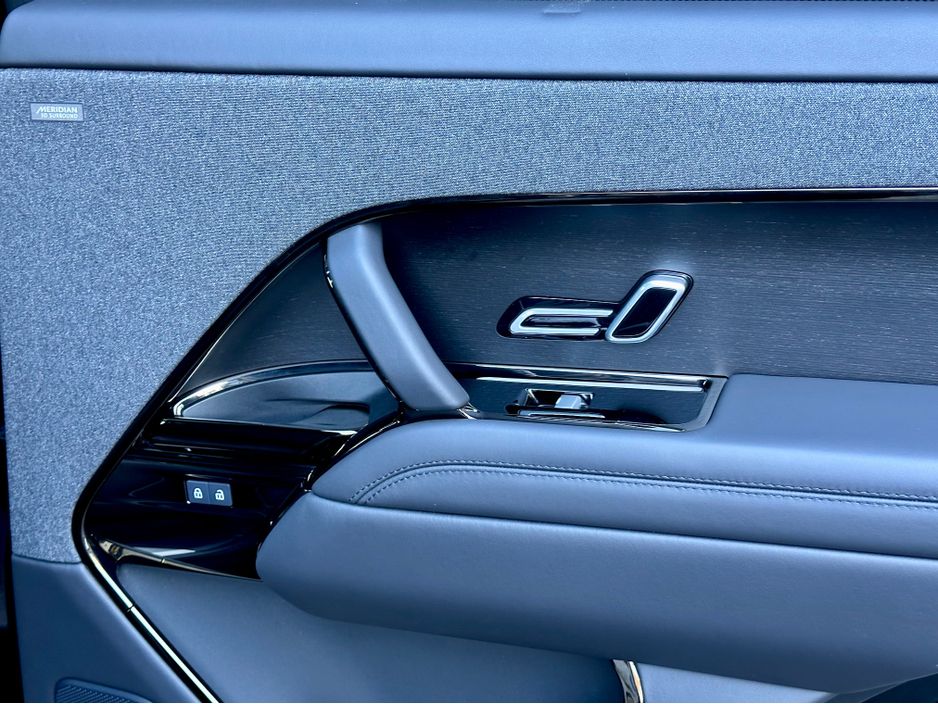 2025 Land Rover Range Rover Sport