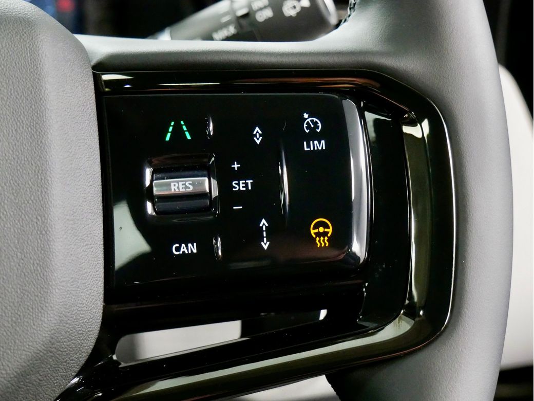 2025 Land Rover Range Rover Velar