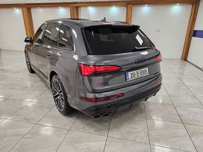 2025 Audi SQ7