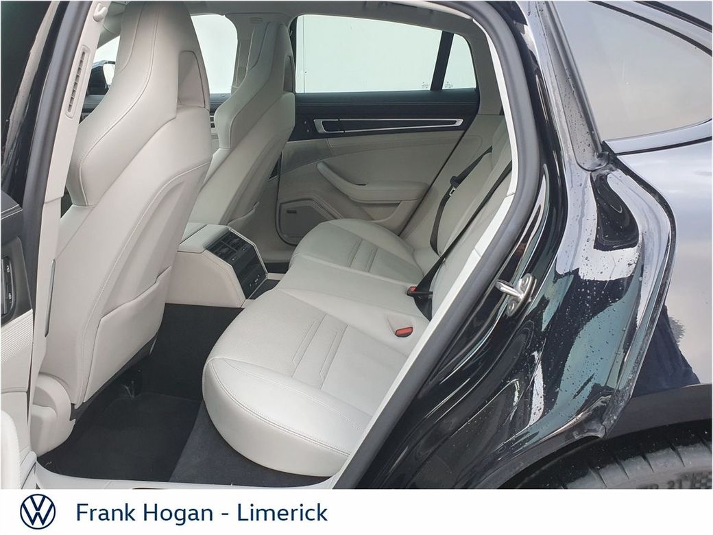 2023 Porsche Panamera