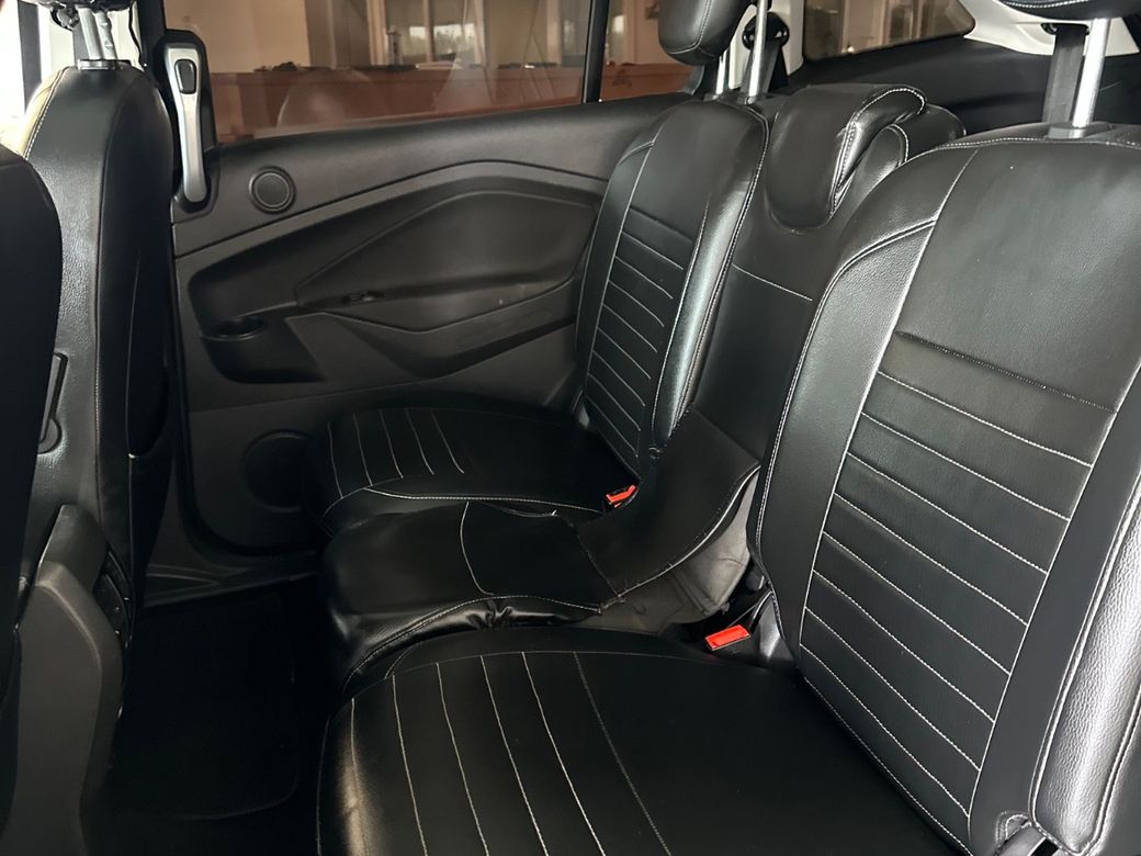 2019 Ford Grand C-Max