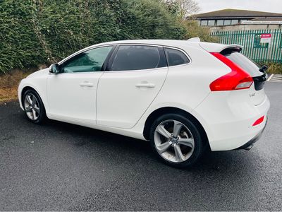 2015 Volvo V40