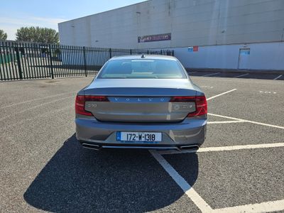 2017 Volvo S90