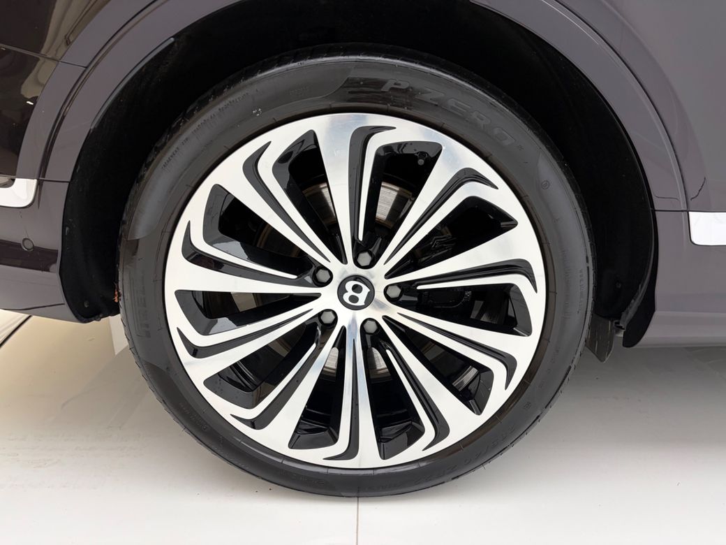 2022 Bentley Bentayga