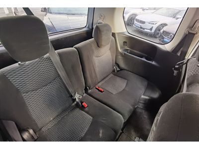 2013 Nissan Serena