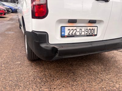 2022 Peugeot Partner