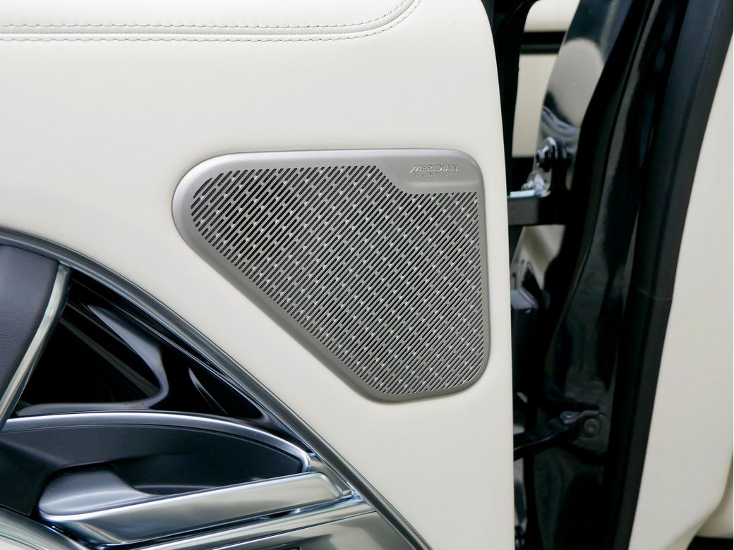 2025 Land Rover Range Rover