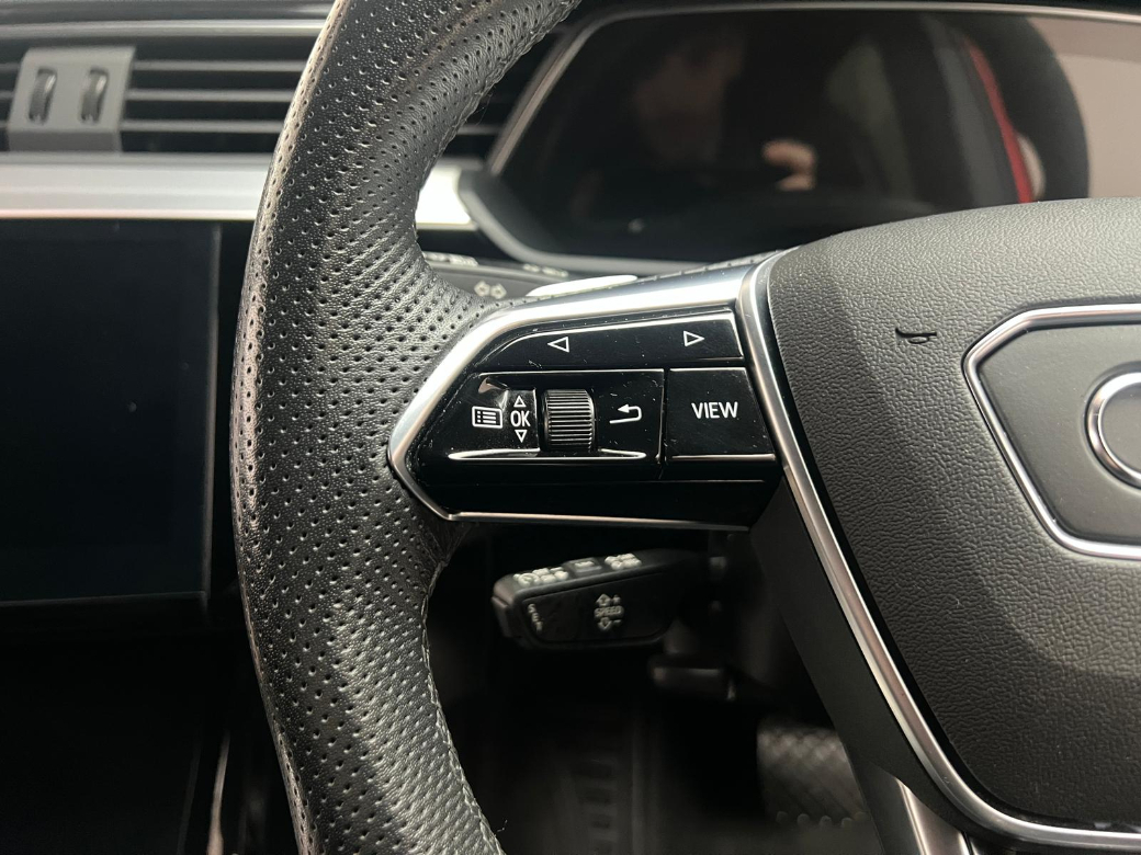 2022 Audi e-tron