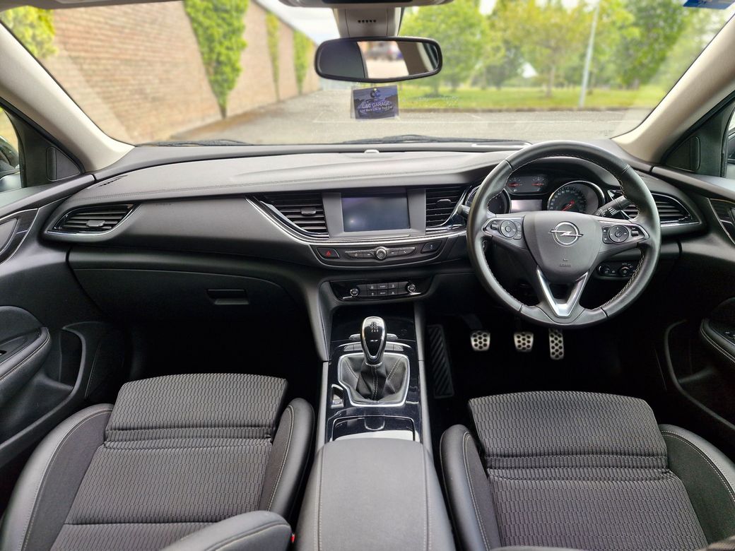 2019 Opel Insignia