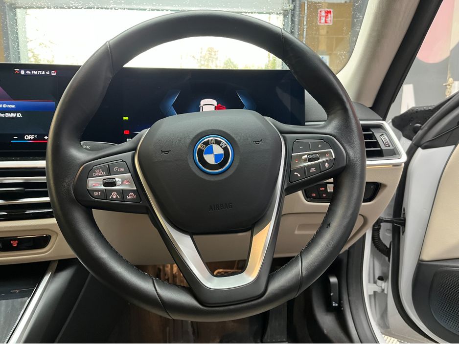 2022 BMW i4