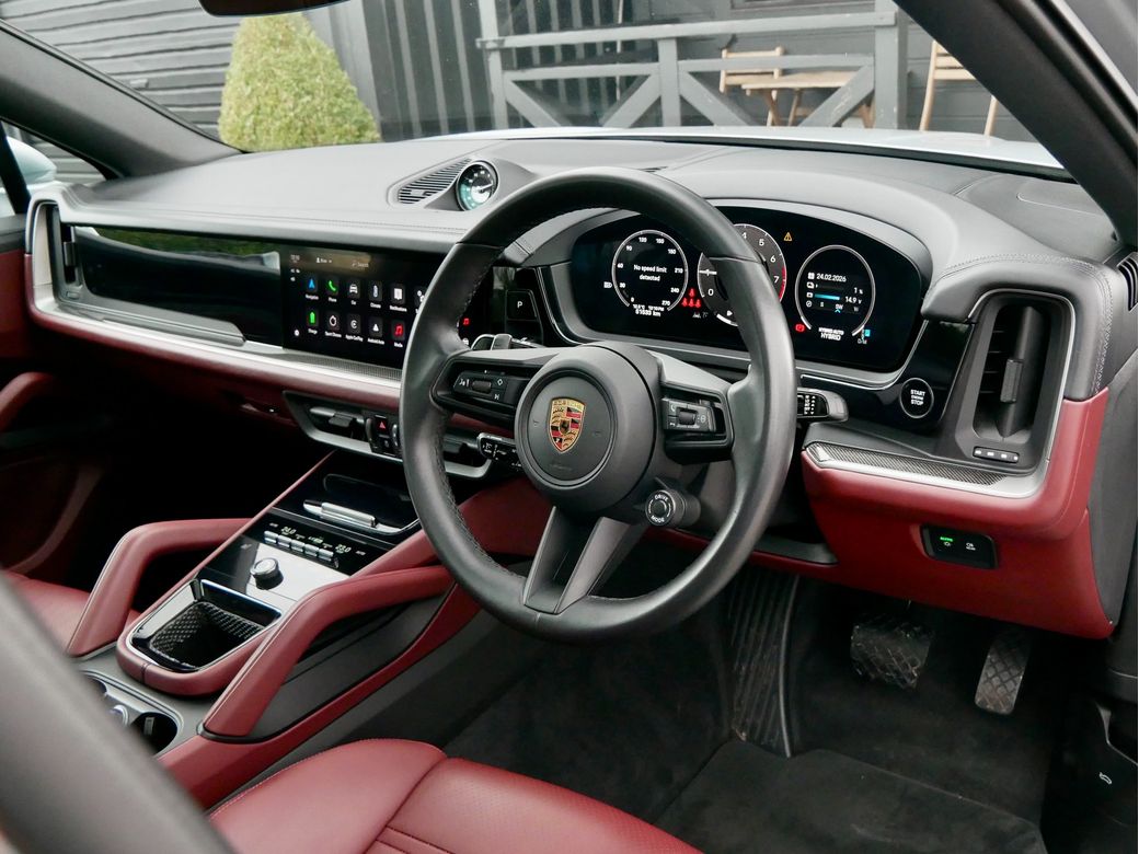 2024 Porsche Cayenne