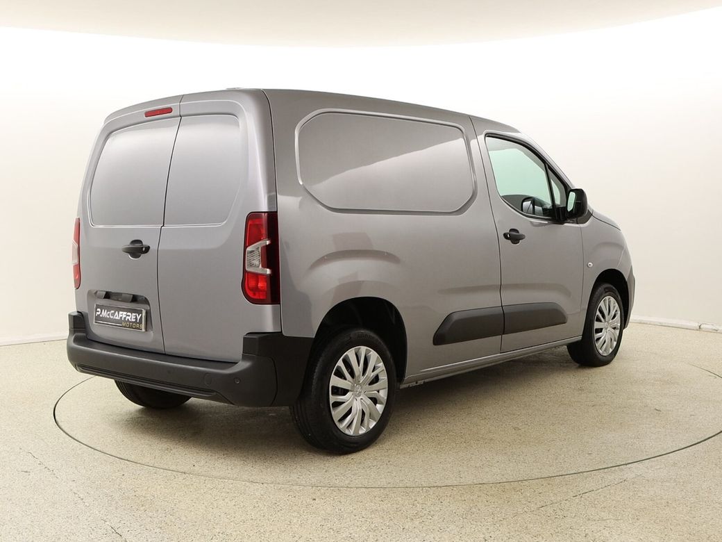 2021 Peugeot Partner
